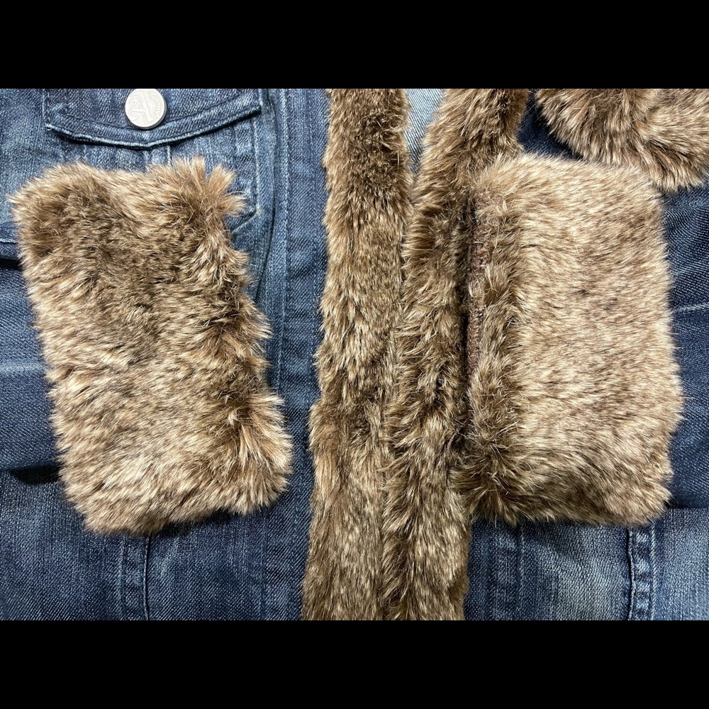 Women’s denim Jean jacket with faux fur Size M - Picture 6 of 10